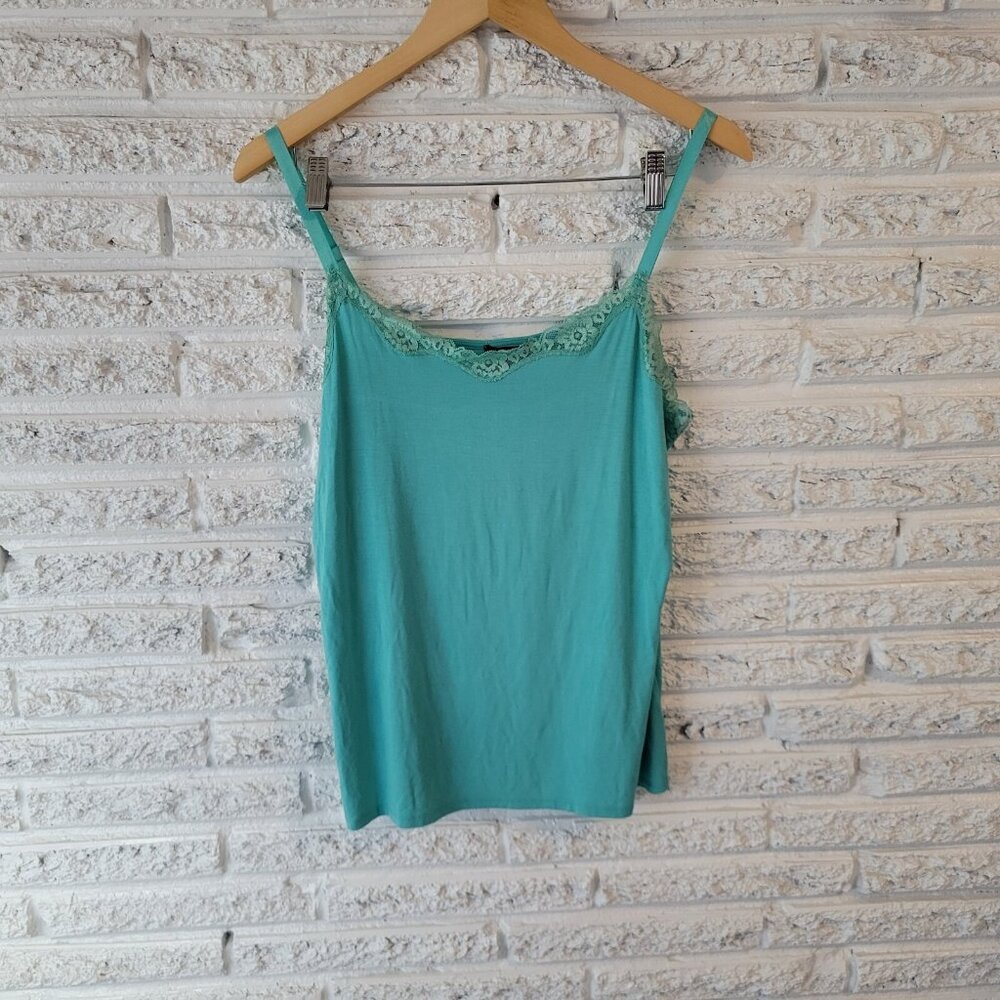 Nue Options XL Camisole Top Blue Lace Trim Spaghetti Strap Rayon Spandex BLU62E